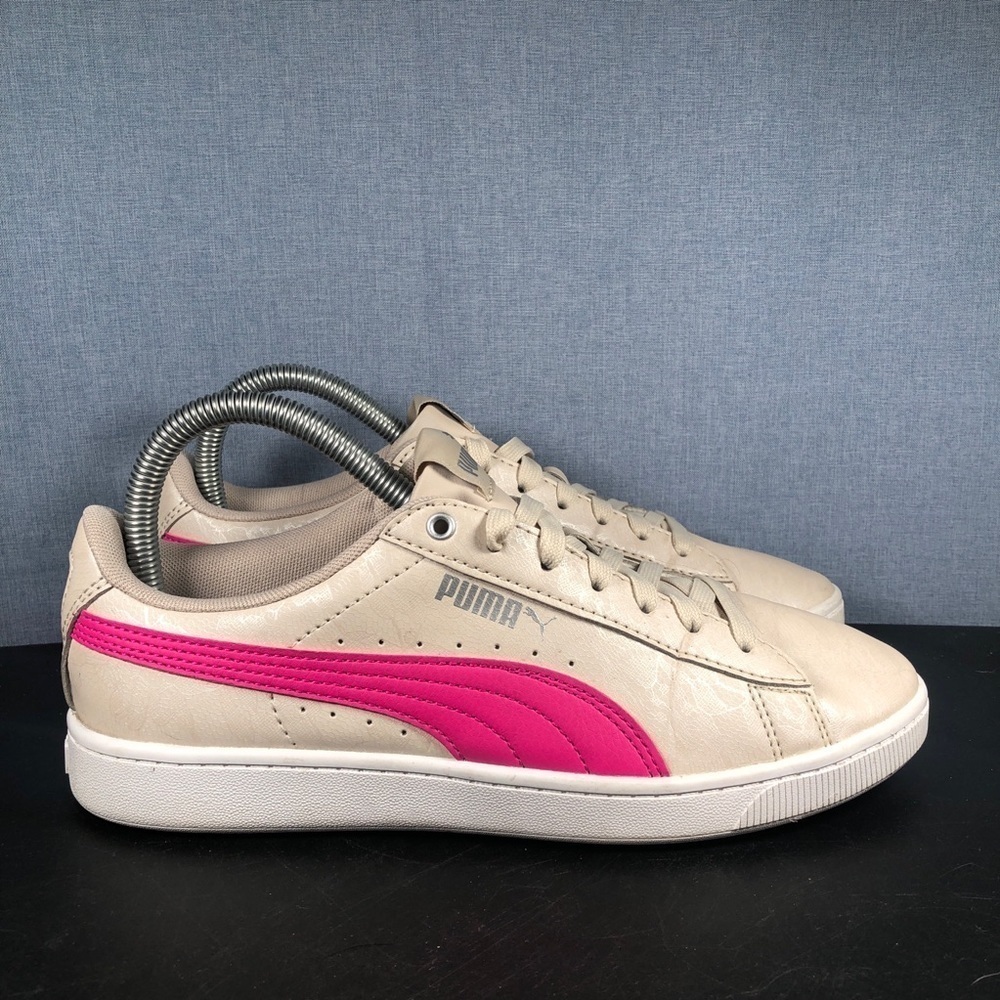 Puma Women's Vikky v2 Summer Sneaker Gray Purple Lace Up Casual shoe size 7.5